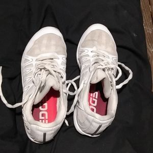 Varsity cheer shoes size 5.5